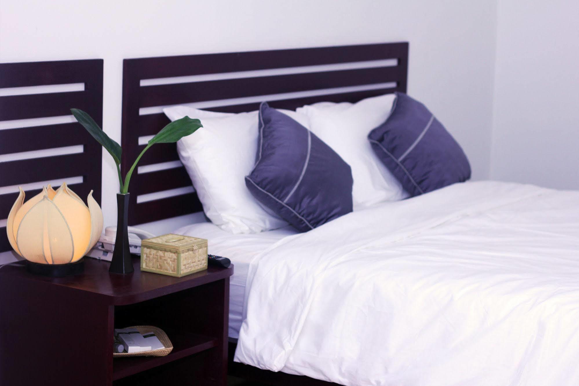 פנום פן Aime House & Niisaii Apartment מראה חיצוני תמונה