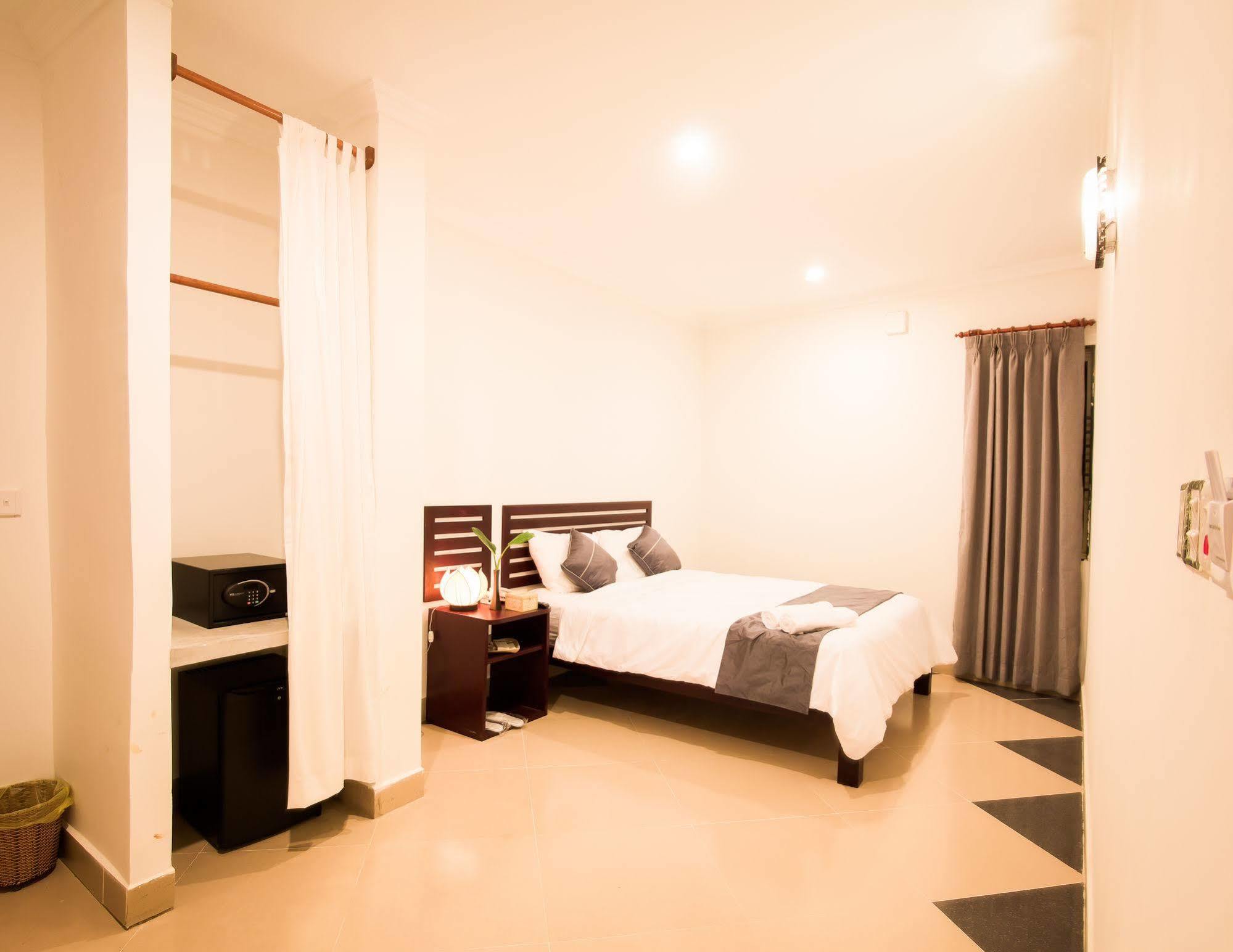 פנום פן Aime House & Niisaii Apartment מראה חיצוני תמונה