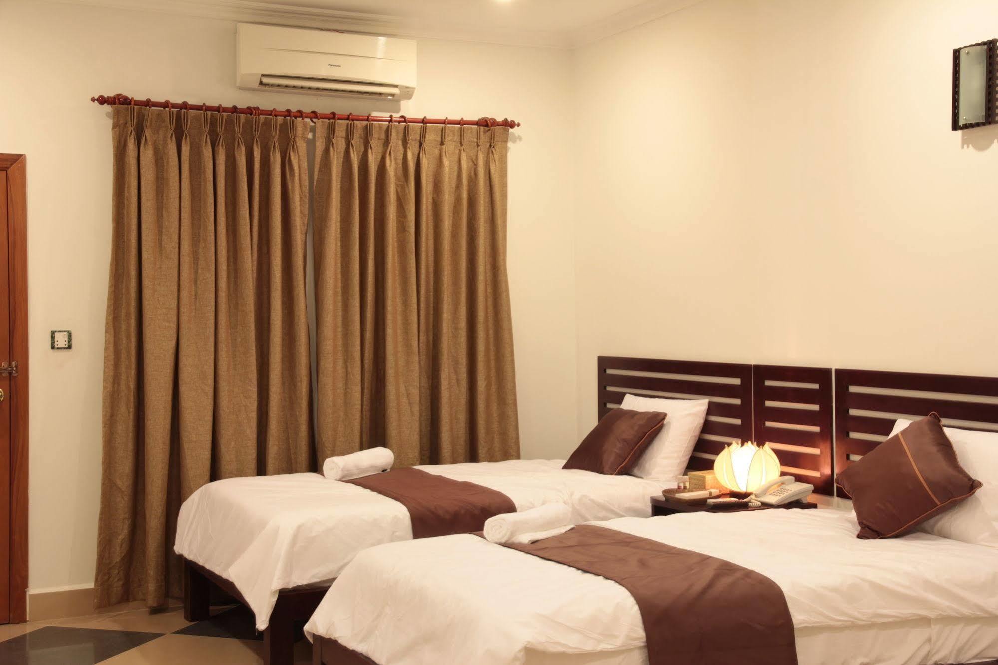 פנום פן Aime House & Niisaii Apartment מראה חיצוני תמונה